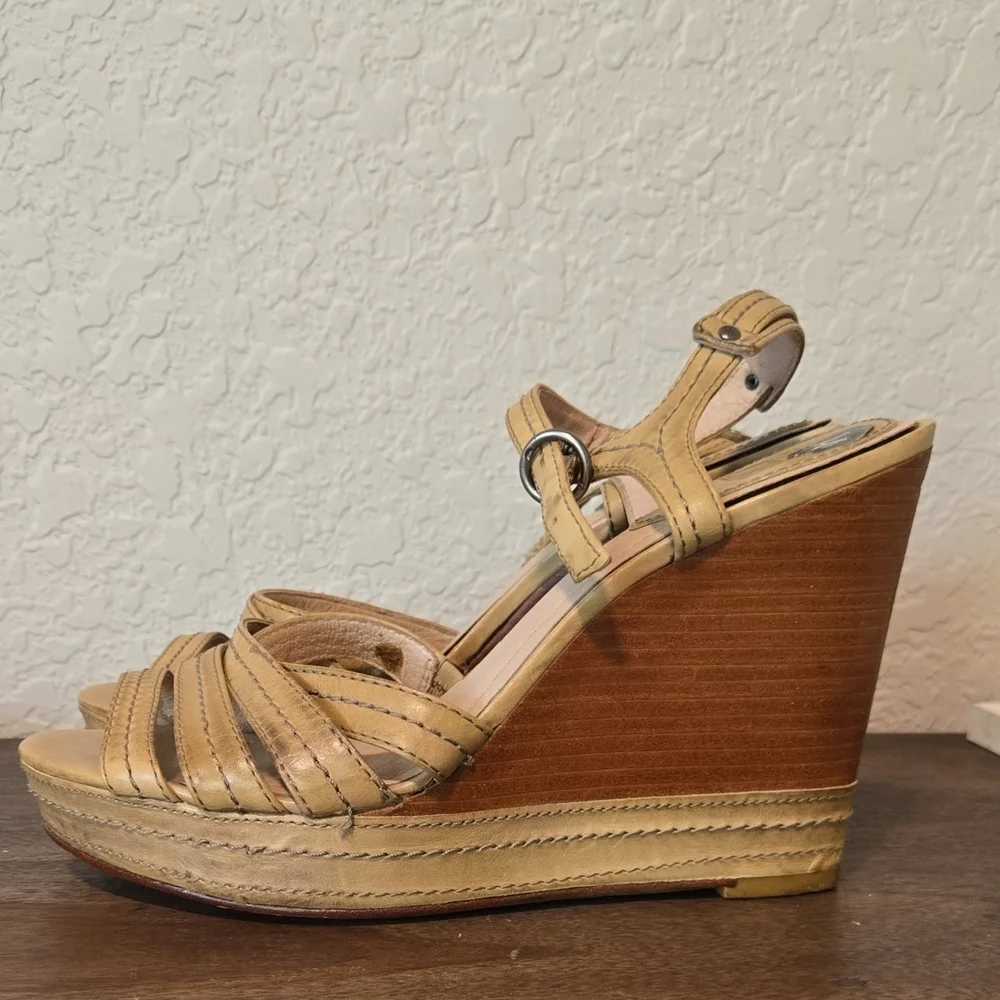 Frye Leather‎ Wedge Sandals